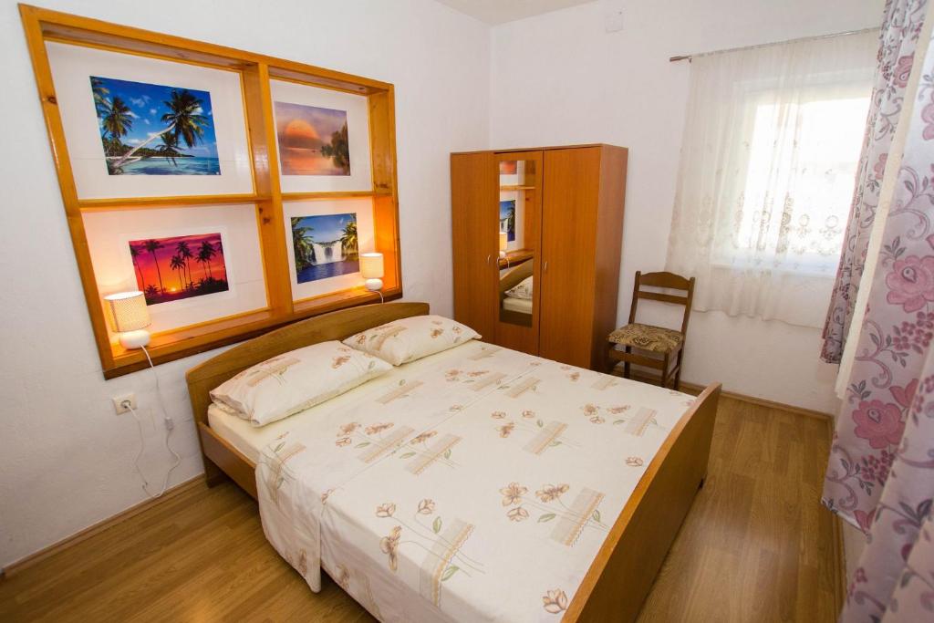Fotografia z galérie ubytovania Apartments David - 20m from the beach with parking v Trogiri