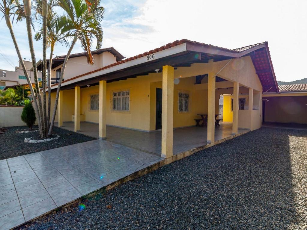  Aluguel Casa 2 Quartos para 10 Pessoas Bombas/SC
