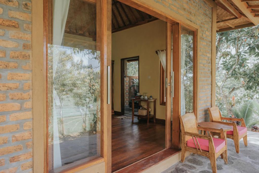 Balkón nebo terasa v ubytování Saridevi Ecolodge