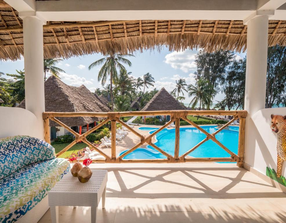 Kiwengwa Beach Resort - Deluxe Room