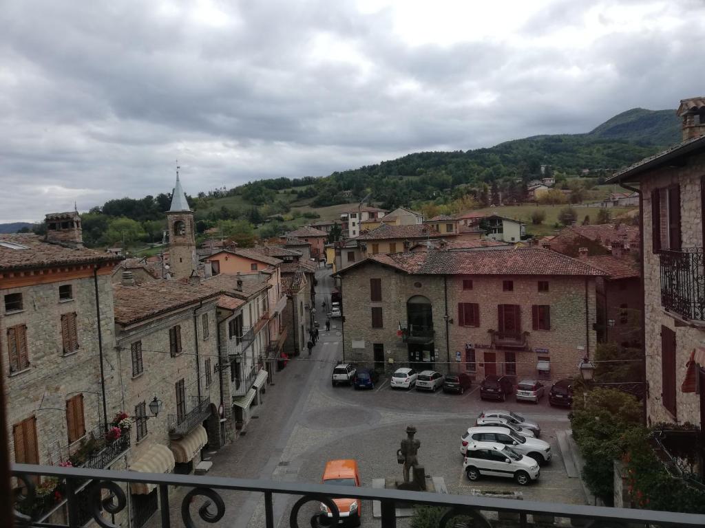 LA MONTADARIA - 