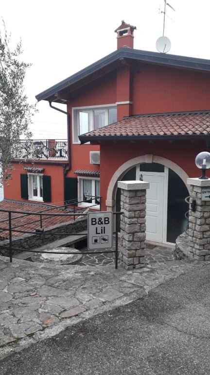 Budova, kde se bed and breakfast nachází