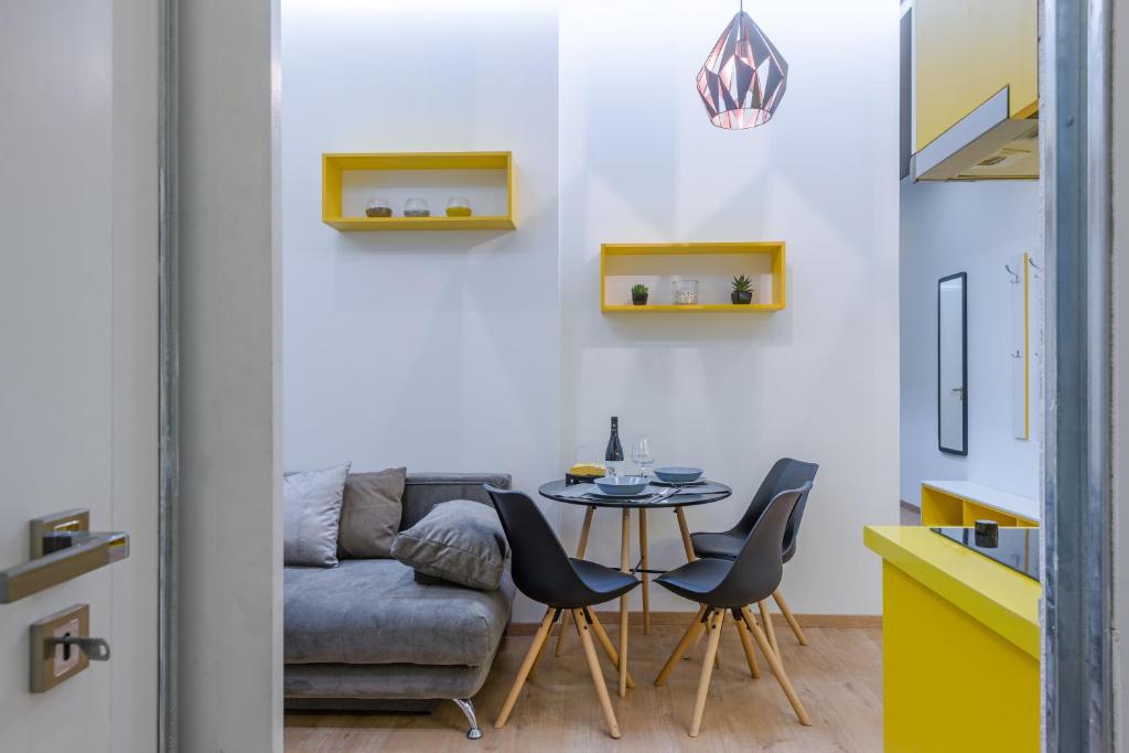 Posedenie v ubytovaní Amber / Navy Design Apartments with A/C