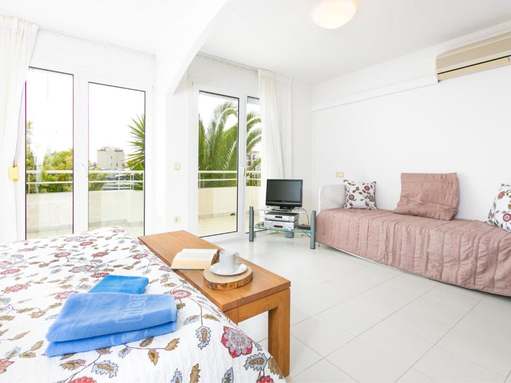 Posteľ alebo postele v izbe v ubytovaní Apartment Port Rhodes by Interhome