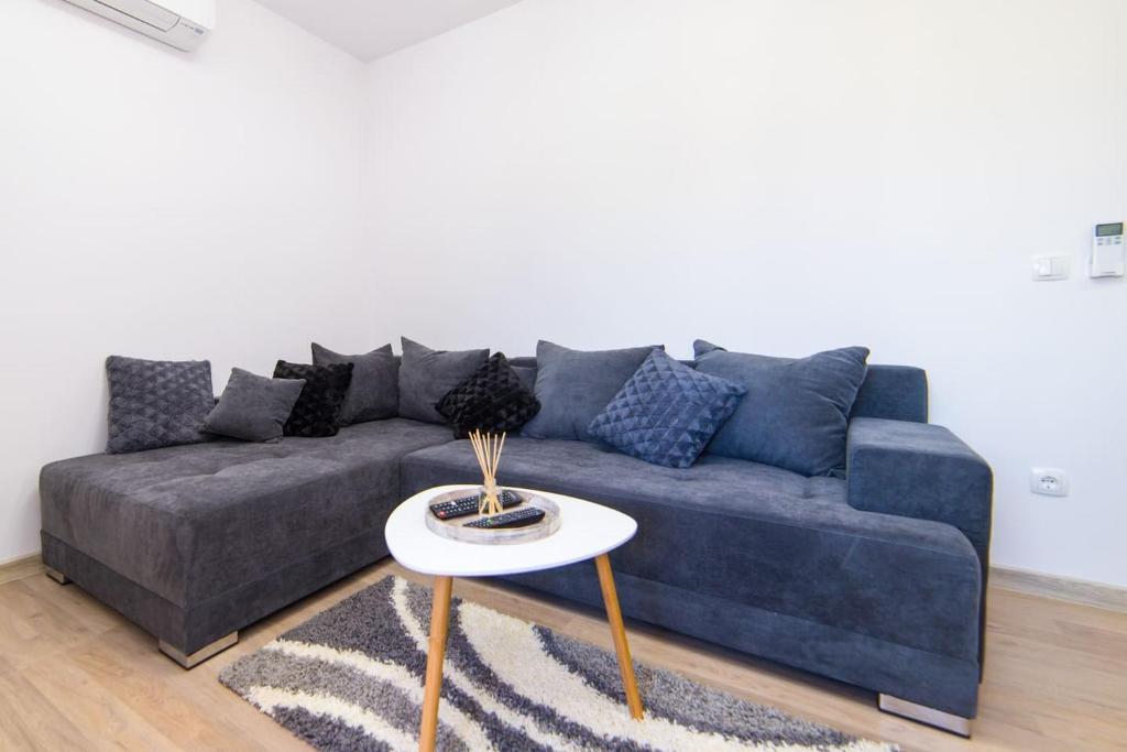 Posezení v ubytování Apartment Karlo - Grad Ploče, Croatia