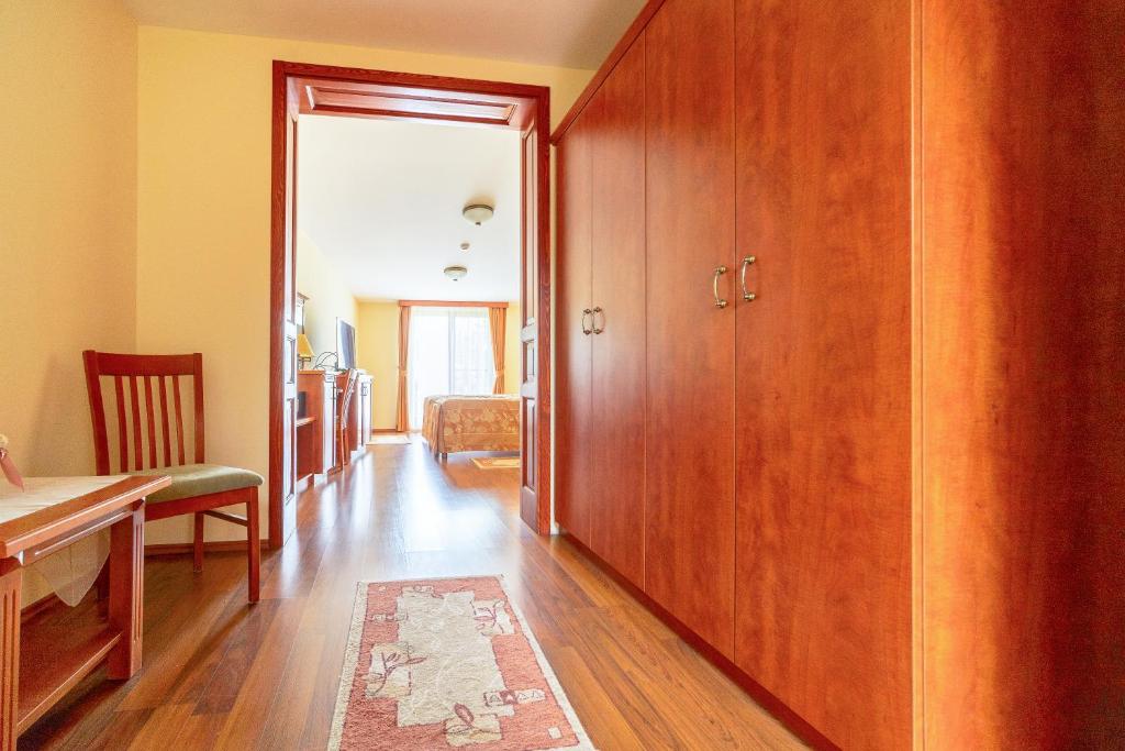Fotografie z fotogalerie ubytování Pannon Hotel Bejelentkezés 20 óráig, Check-in until 20 o'clock, Einchecken bis 20 Uhr v destinaci Moháč