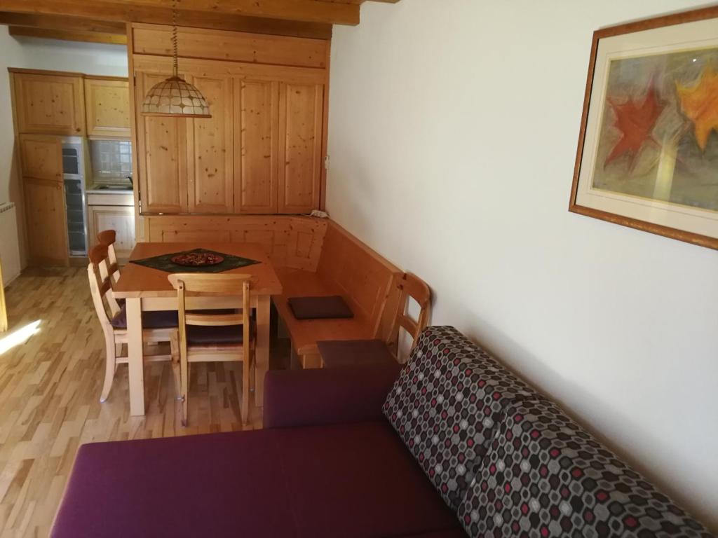 Kuchyň nebo kuchyňský kout v ubytování Holiday Apartment Bolfenk