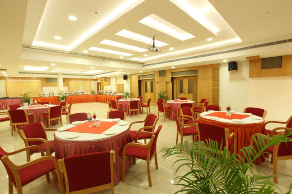 Restaurace v ubytování Hotel Airlink Castle