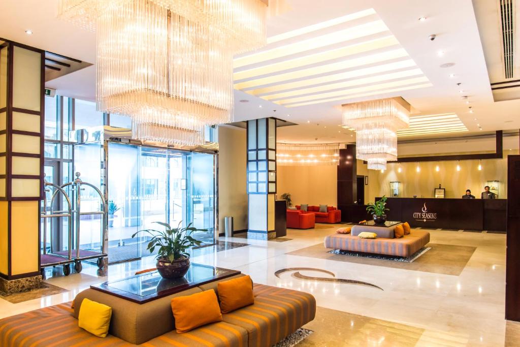 Posezení v ubytování City Seasons Hotel & Suites Muscat