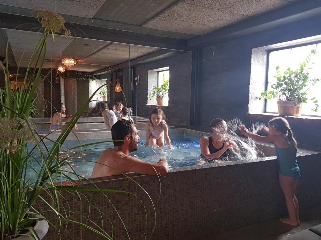 Hosté ubytování Lanthotell Lögnäs Gård
