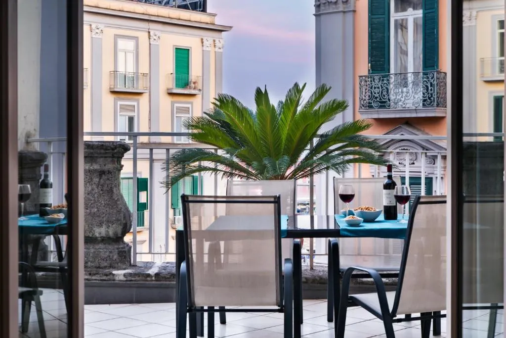Solarium Mirabilis, Napoli, Italia