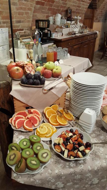 Jedlo v ubytovaní bed & breakfast alebo blízkom okolí