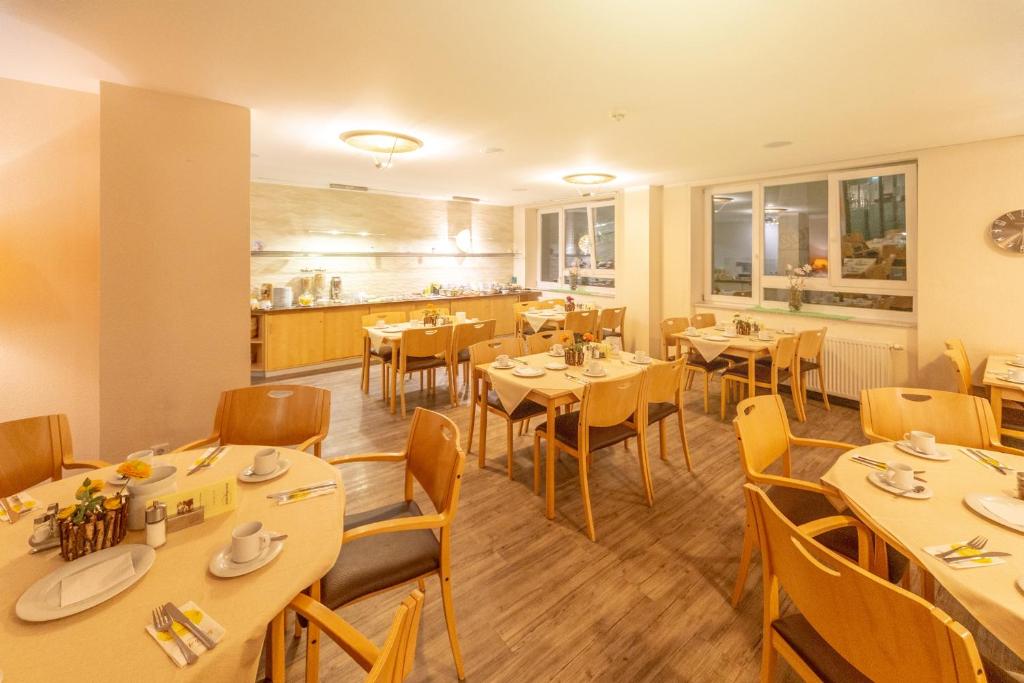 Restaurace v ubytování Hotel Rügenblick