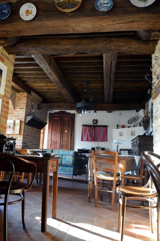 A seating area at La Corte Di Gerardo
