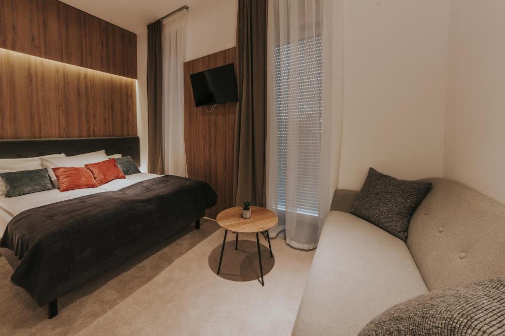 Apricot Luxe Apartments - 
