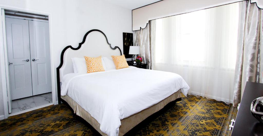 The Churchill Hotel Near Embassy Row - Standard King