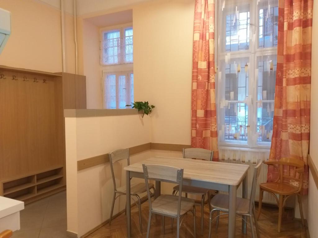Tempo Courtyard Apartman 1073 Budapest, Erzsébet körút 29, first floor,  12/A kép - 1