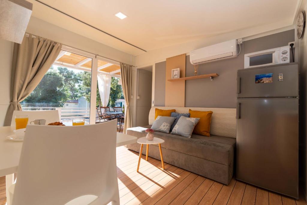 Kuchyň nebo kuchyňský kout v ubytování Beach Beauty Mobile Home - Biograd, Soline