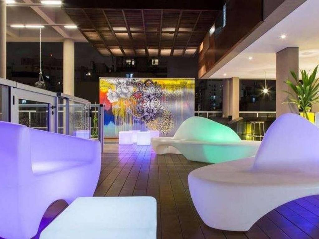  Studio c/ infinity pool shopping Frei Caneca 613