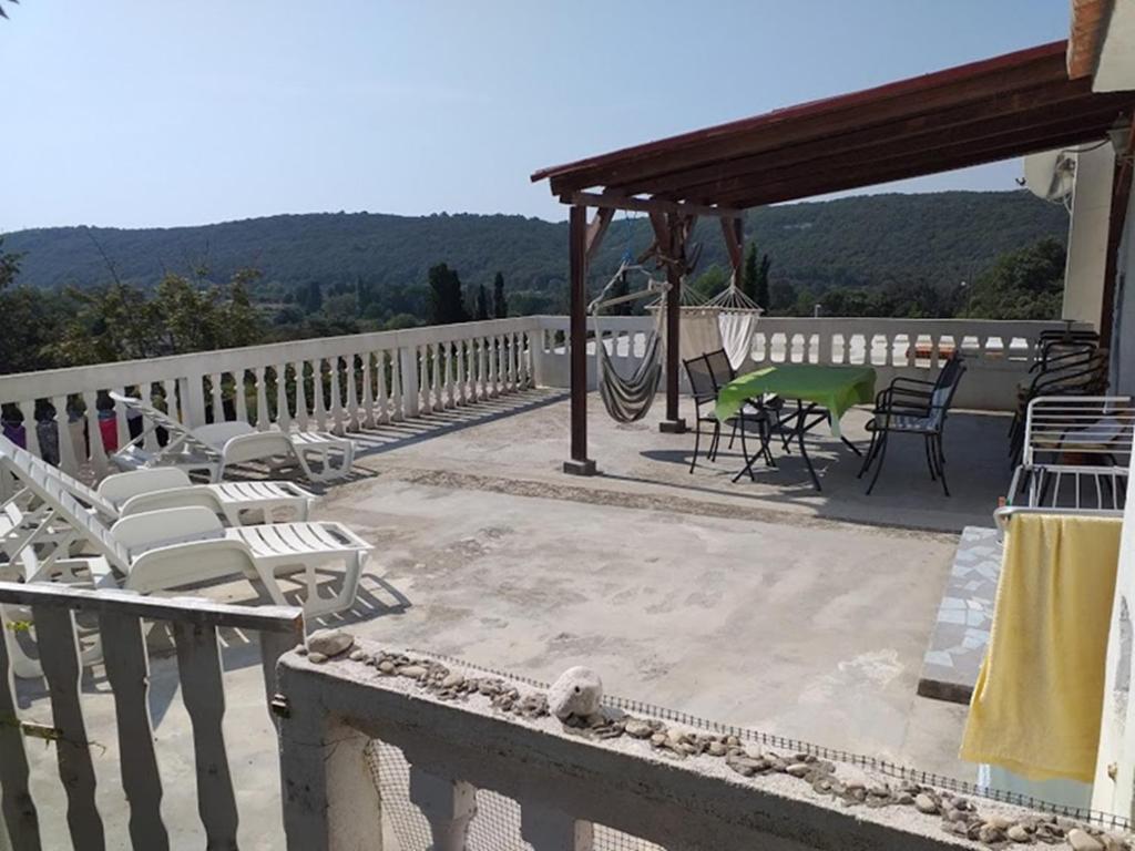 Nespecifikovaný výhled na hory nebo výhled na hory při pohledu z apartmánu