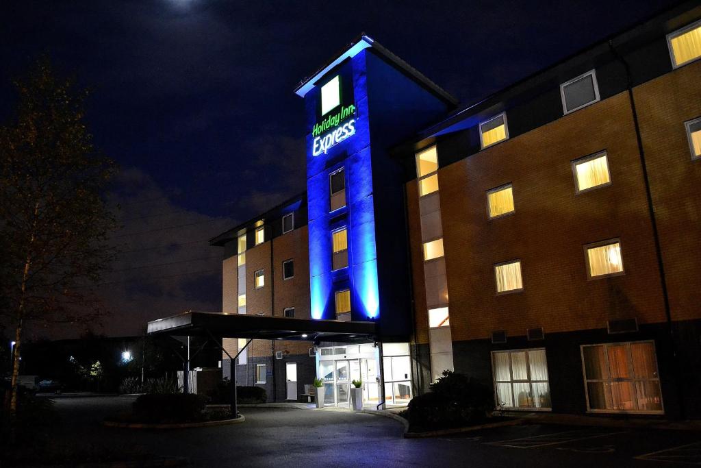 Holiday Inn Express Birmingham Star City by IHG - Resim 17