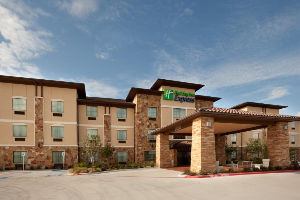 a rendering of a hotel at Holiday Inn Express Marble Falls, an IHG Hotel in Marble Falls