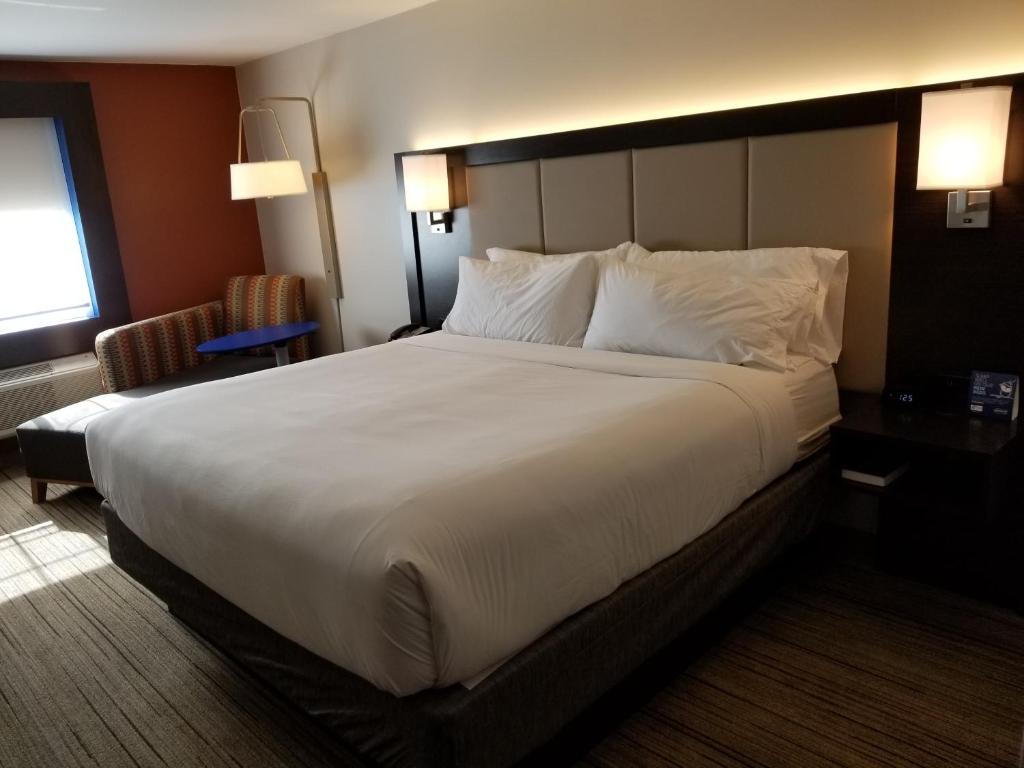 Holiday Inn Express Birch Run-Frankenmuth Area by IHG photo