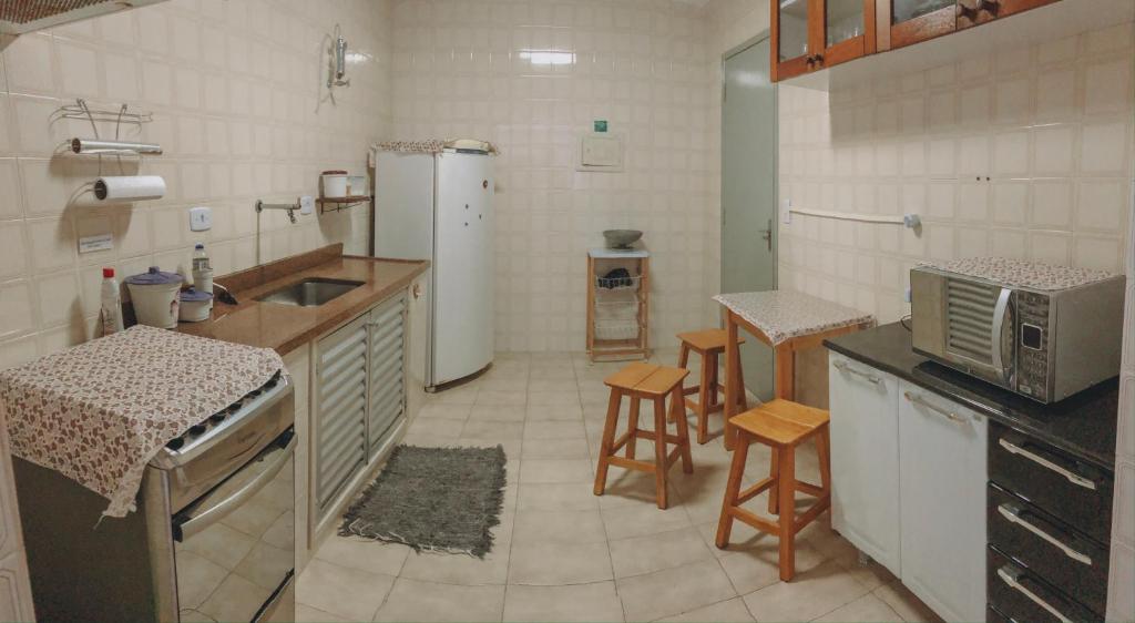  Apartamento em Ubatuba 50m do mar Praia Grande