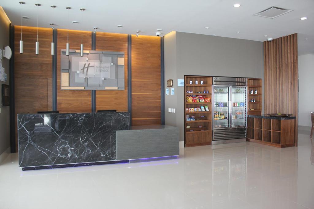 Holiday Inn Express & Suites Silao Aeropuerto Terminal, an IHG Hotel