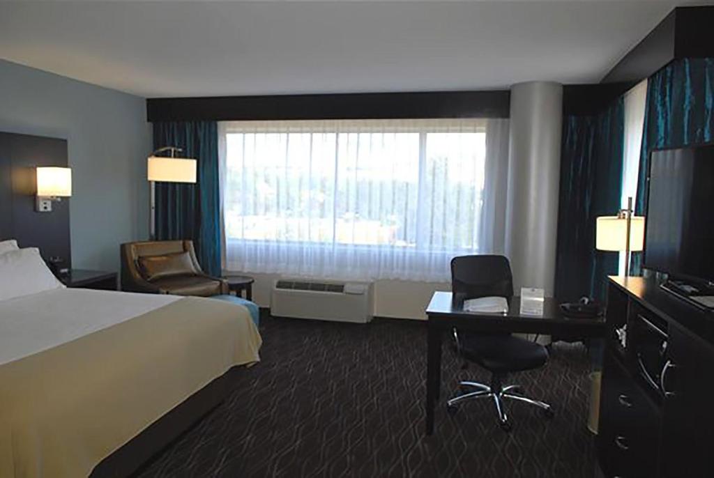 Holiday Inn Express Boise Downtown by IHG photo