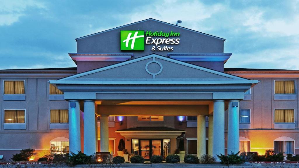 Holiday Inn Express Hotel & Suites Chickasha, an IHG Hotel