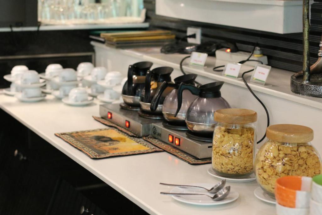 R-Mar Resort and Spa Patong, Phuket - Resim 30