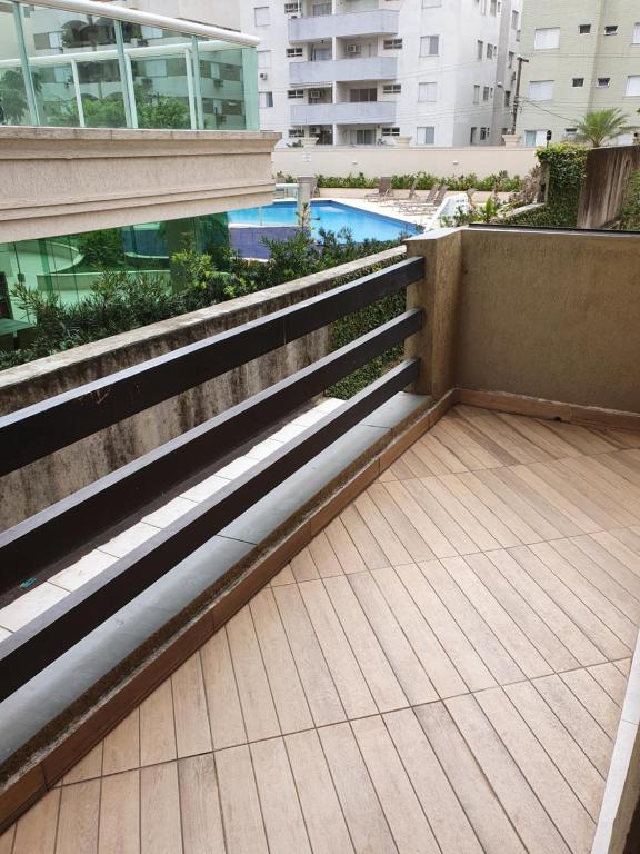  Apartamento na Enseada