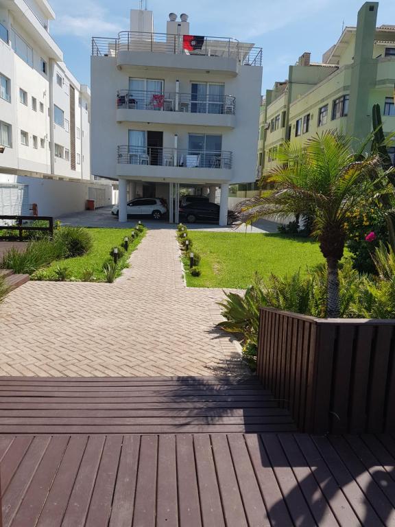  APTO203-IDP -NA AREIA DA PRAIA