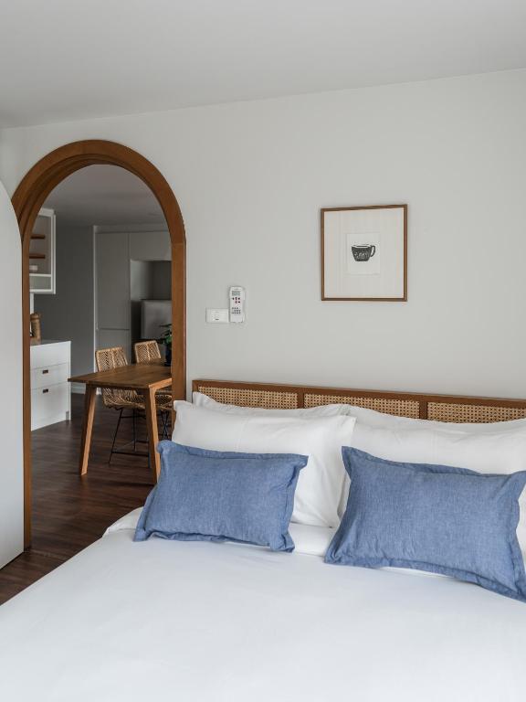 The Earth Hotel - Resim 29