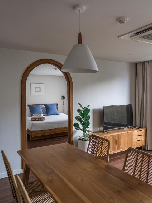 The Earth Hotel - Resim 25