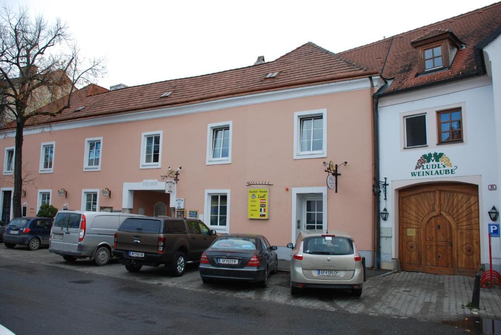 Budova, kde se penzion – hostinec nachází