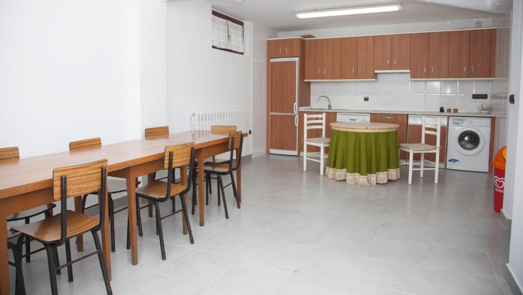 Kuchyň nebo kuchyňský kout v ubytování Lagunas de Urbión