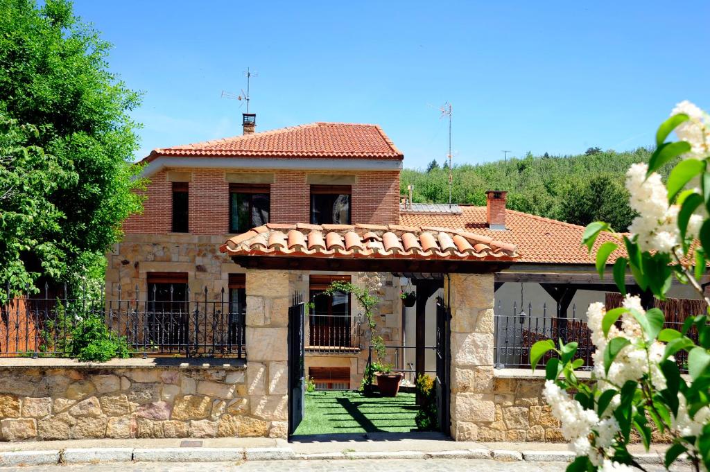 Budova, kde se the country house nachází