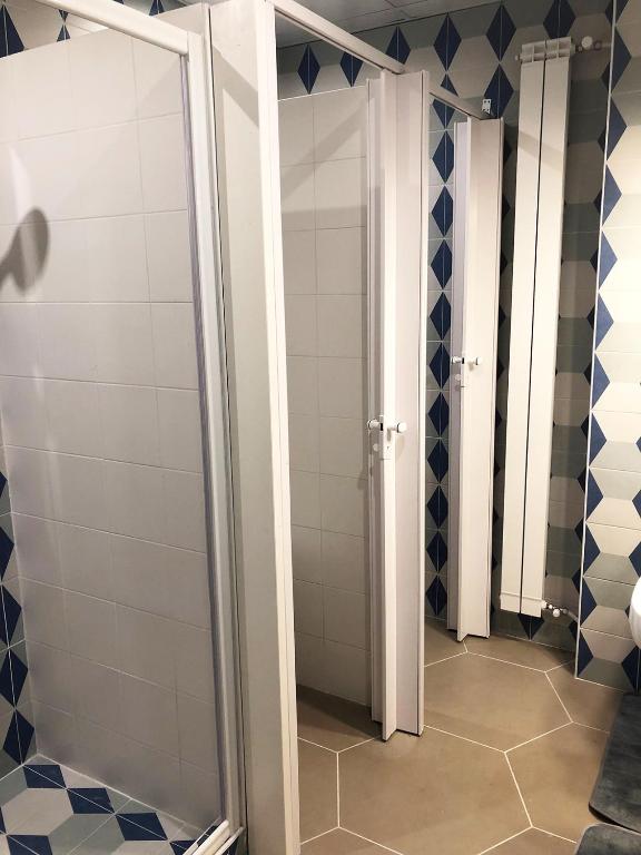 Koupelna v ubytování Hostellino