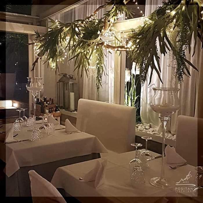 Restaurace v ubytování Hotel Positano