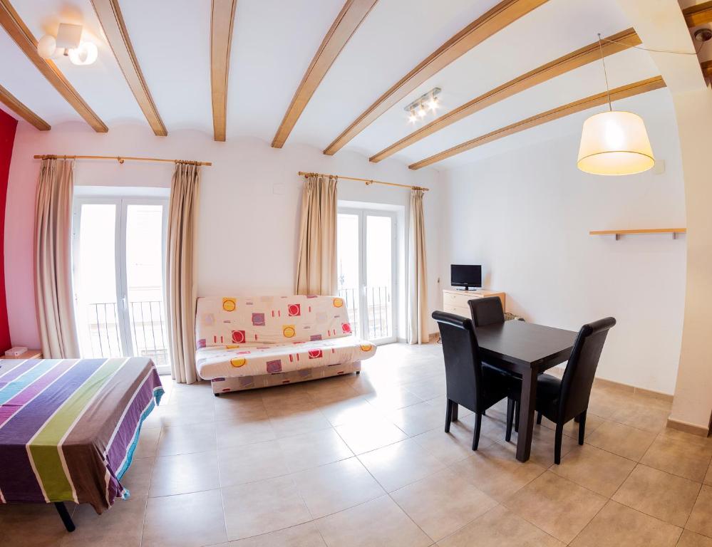 Posedenie v ubytovaní LOFT IN 3th floor & TERRACE in 4th floor