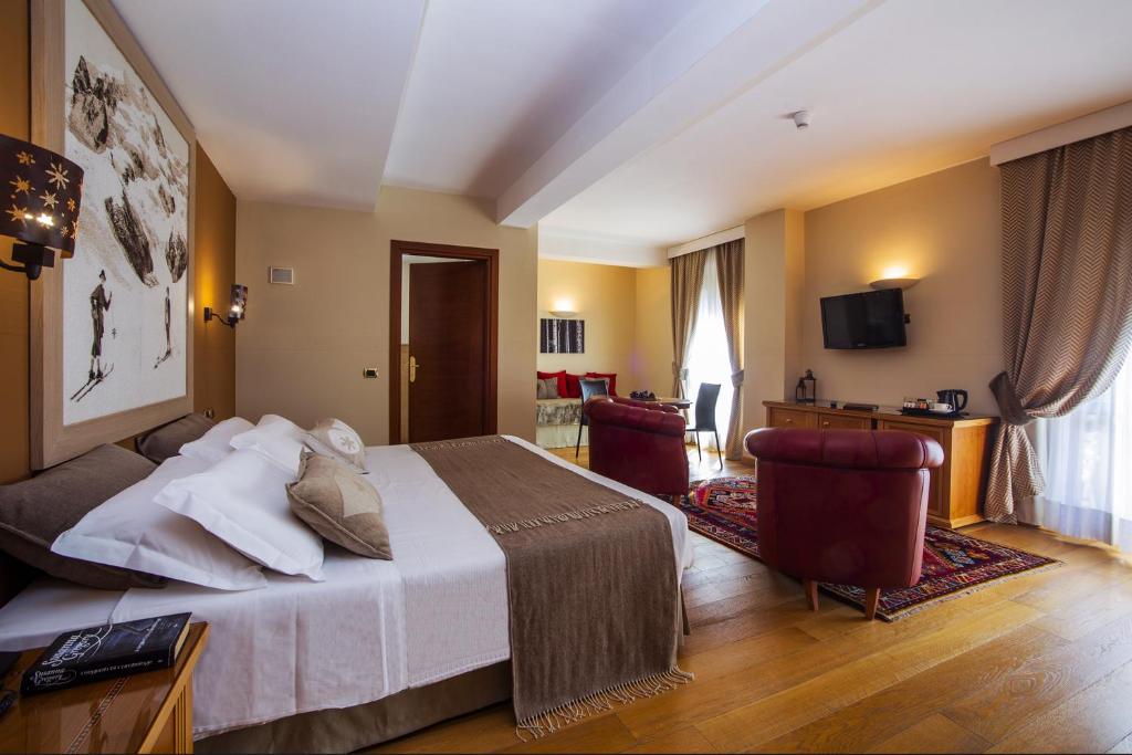 PARADISE HOTEL $180 ($̶1̶9̶8̶) - Prices & Reviews - Saint-Vincent, Italy