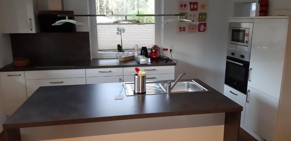 Kuchyň nebo kuchyňský kout v ubytování Ferienwohnung Ellmerer