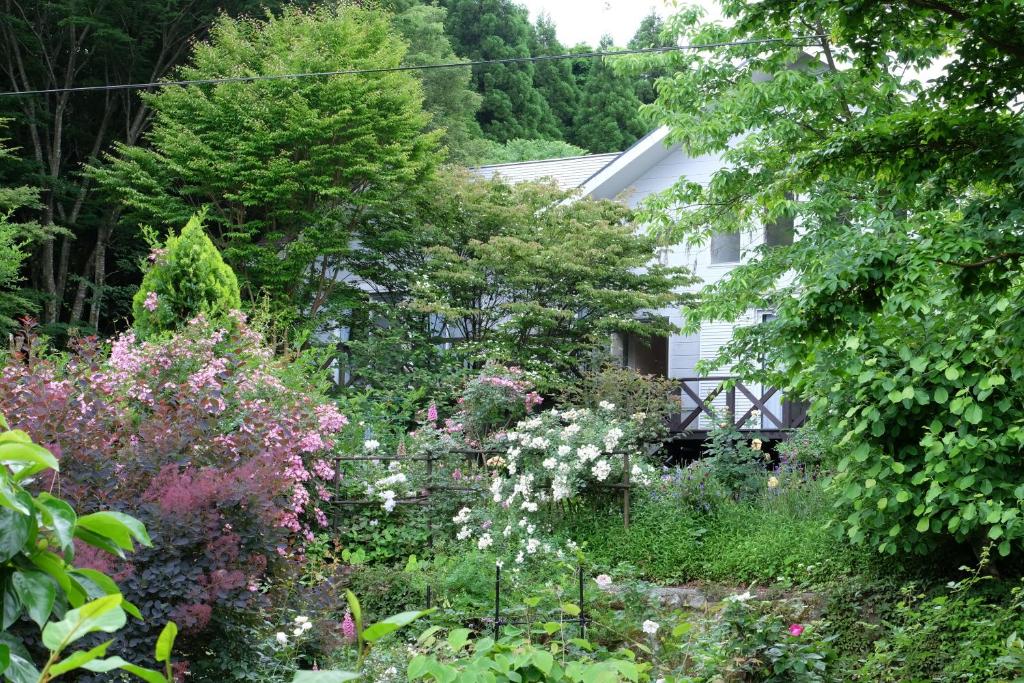 Κήπος έξω από το Garden Villa Minamiaso