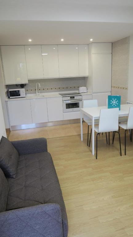 Apartamentos Palacio Azcárate Calle Calvario - 