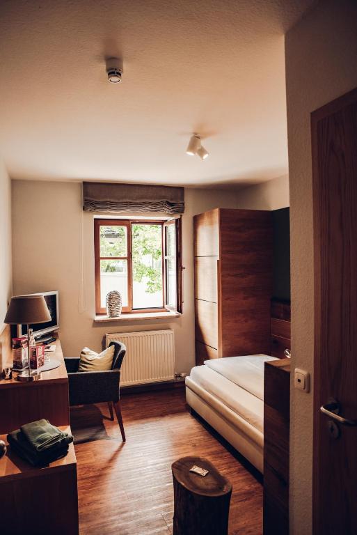 Postel nebo postele na pokoji v ubytování Landgasthof Zehner