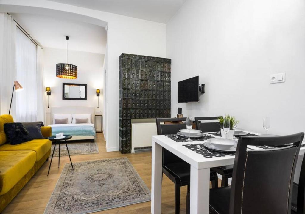 Centre Apartments-Old Town - Studio Apartment - Tenczyńska 4 Street
