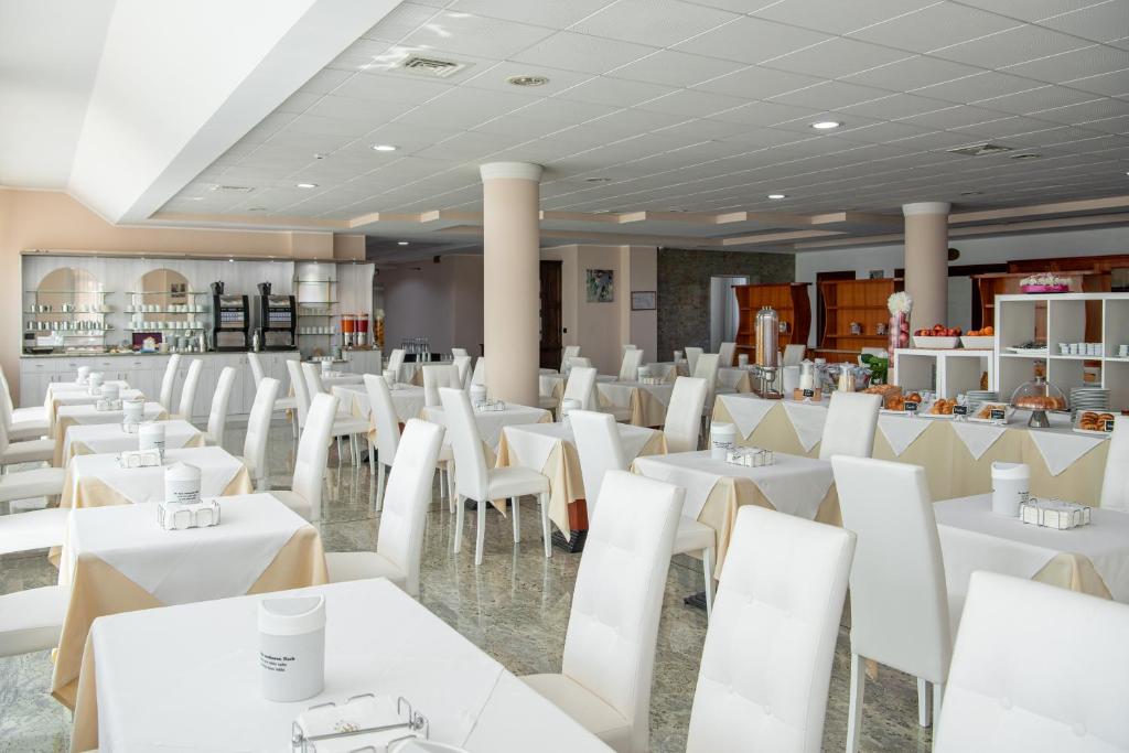 Restaurace v ubytování Rivoli Hotel