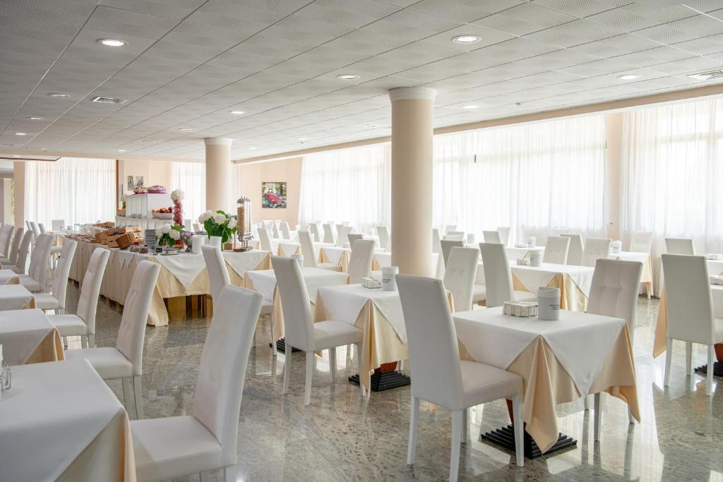Restaurace v ubytování Rivoli Hotel